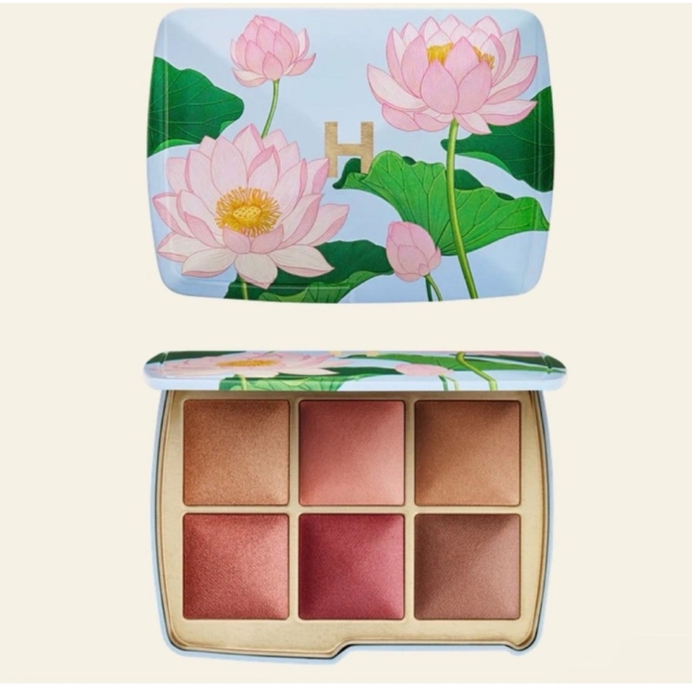NWT HOURGLASS Lotus Flower Ambient Palette